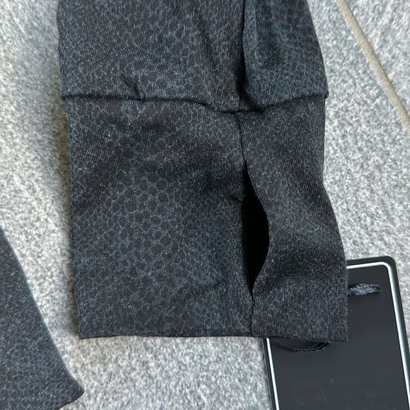 NWT REVOLVE Michael Lauren Full Zip Grey Snake Print Hoodie Pockets Thumbholes S - Picture 5 of 16